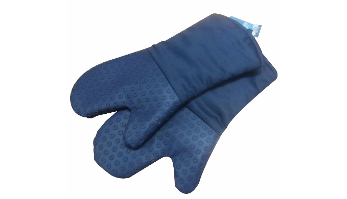 Set Of 2: Silicone Heat Resistant Mittens For Indoor and Outdoor Cooking/Grill - Ships Same/Next Day!