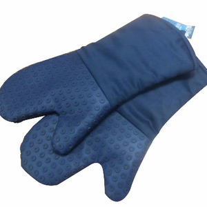 Set Of 2: Silicone Heat Resistant Mittens For Indoor and Outdoor Cooking/Grill - Ships Same/Next Day!