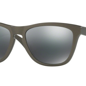 Oakley Frogskins Sunglasses (Store Display Models: Sunglasses Only) - Ships Same/Next Day!