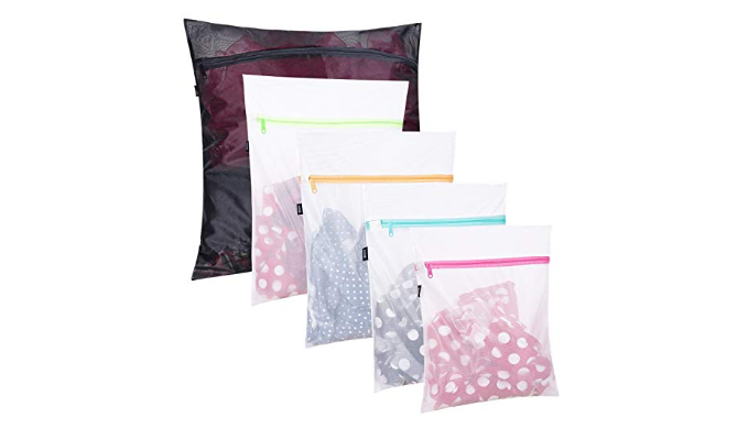ALMOST GONE: 5 Pack Mesh Zippered Laundry Bags - 1 Extra Large, 2 Large & 2 Medium - Ships Next Day!